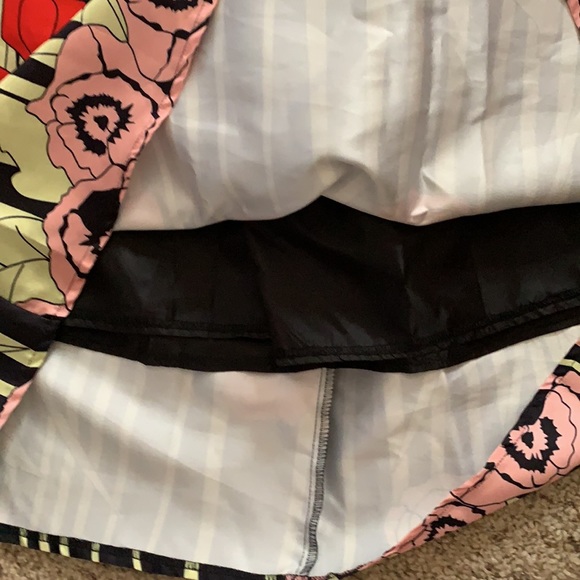 Bright Floral Skirt - Designer Sample - Picture 4 of 5